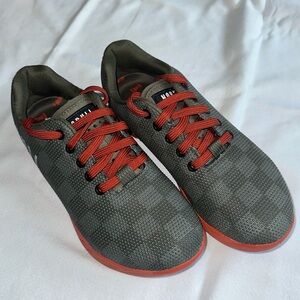 NoBull Chess trainers